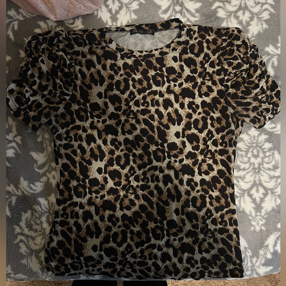 Cheetah print short sleeve shirt